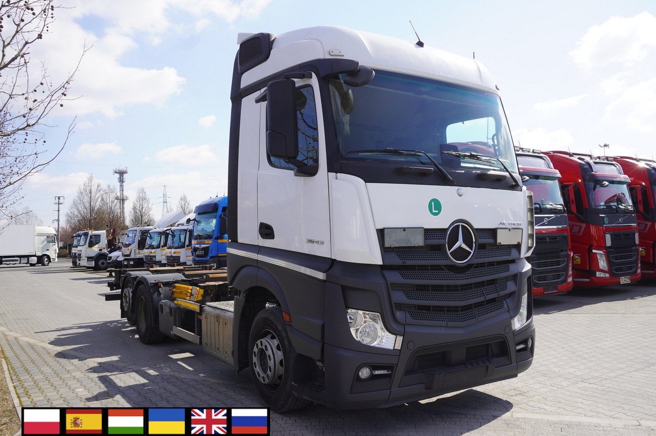 MERCEDES-BENZ Actros 2543 / BDF / Retarder / sleeping cabin - מוביל מכולות/ משאית החלפת גוף: תמונה 1 MERCEDES-BENZ Actros 2543 / BDF / Retarder / sleeping cabin - מוביל מכולות/ משאית החלפת גוף: תמונה 1