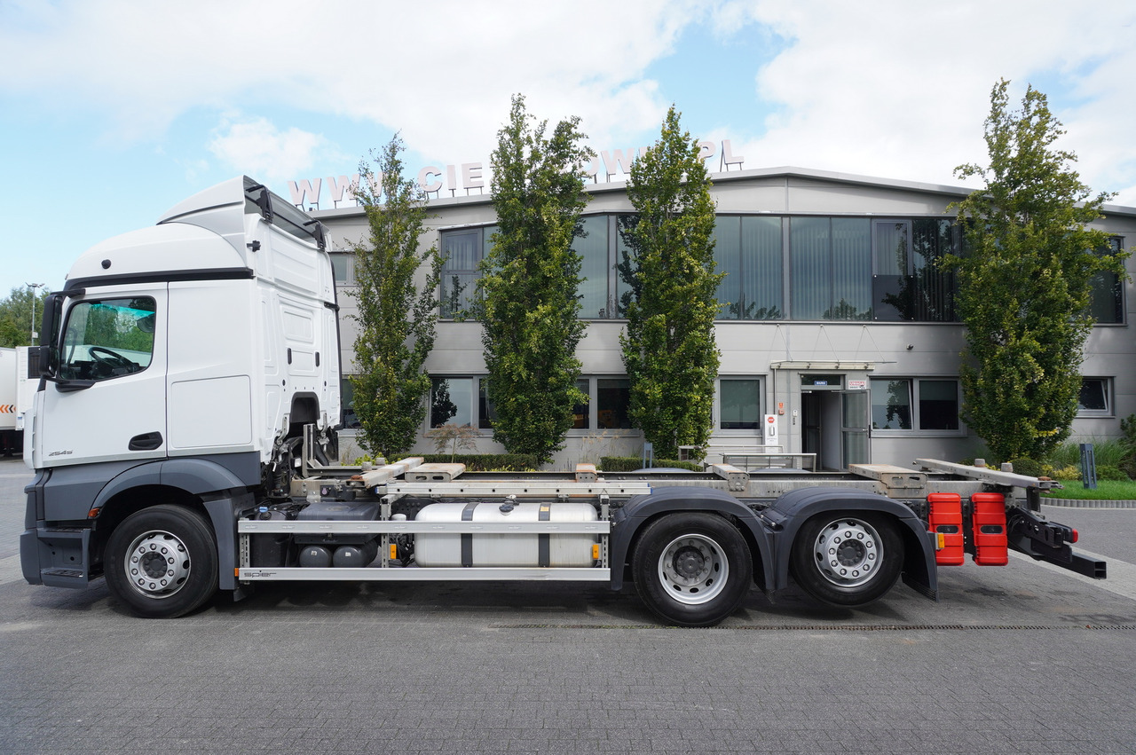 MERCEDES-BENZ Actros 2545 6×2 MP5 / Full ADR / 2 units - מוביל מכולות/ משאית החלפת גוף: תמונה 3 MERCEDES-BENZ Actros 2545 6×2 MP5 / Full ADR / 2 units - מוביל מכולות/ משאית החלפת גוף: תמונה 3