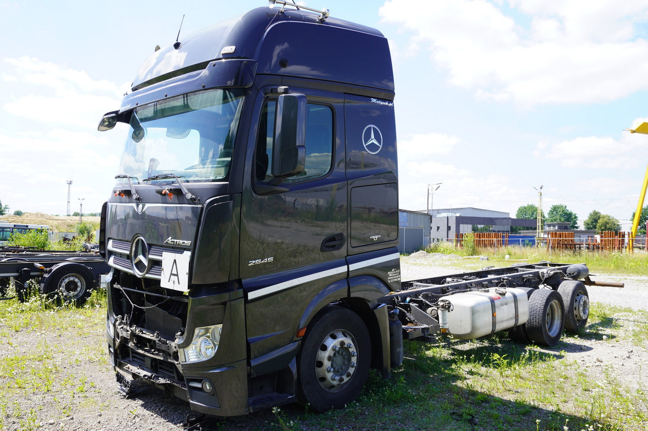 MERCEDES-BENZ Actros 2545 GIGA / without engine - חלקי חילוף: תמונה 2 MERCEDES-BENZ Actros 2545 GIGA / without engine - חלקי חילוף: תמונה 2