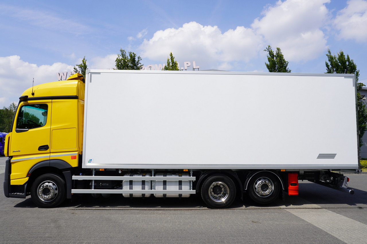 MERCEDES-BENZ Actros 2545 MP5 6×2 E6 / NEW Igloocar refrigerator / 19 pallets - משאית קירור: תמונה 2 MERCEDES-BENZ Actros 2545 MP5 6×2 E6 / NEW Igloocar refrigerator / 19 pallets - משאית קירור: תמונה 2