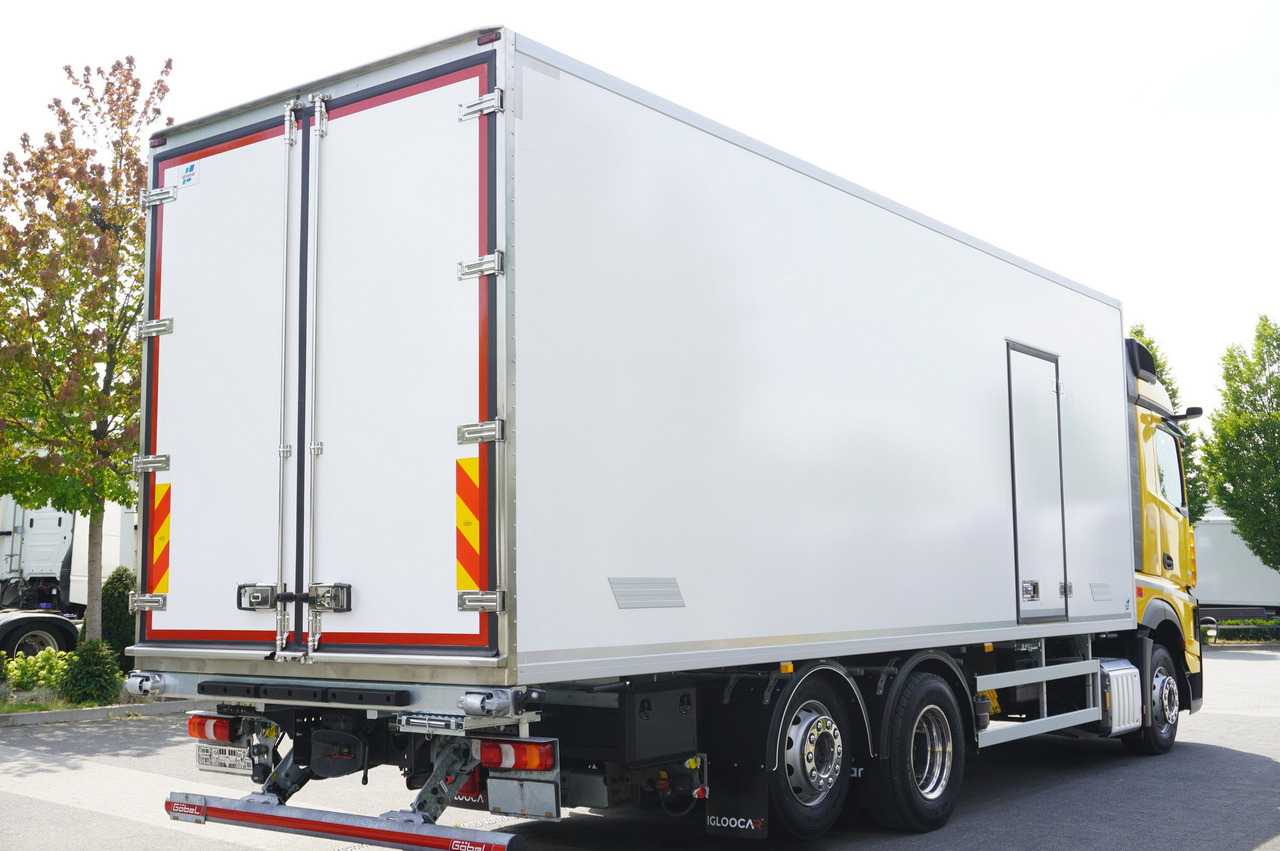 MERCEDES-BENZ Actros 2545 MP5 6×2 E6 / NEW Igloocar refrigerator / 19 pallets - משאית קירור: תמונה 4 MERCEDES-BENZ Actros 2545 MP5 6×2 E6 / NEW Igloocar refrigerator / 19 pallets - משאית קירור: תמונה 4