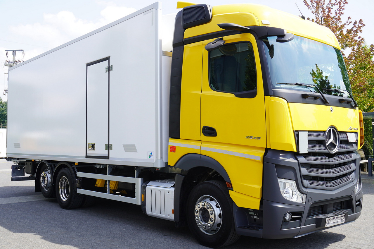 MERCEDES-BENZ Actros 2545 MP5 6×2 E6 / NEW Igloocar refrigerator / 19 pallets - משאית קירור: תמונה 5 MERCEDES-BENZ Actros 2545 MP5 6×2 E6 / NEW Igloocar refrigerator / 19 pallets - משאית קירור: תמונה 5