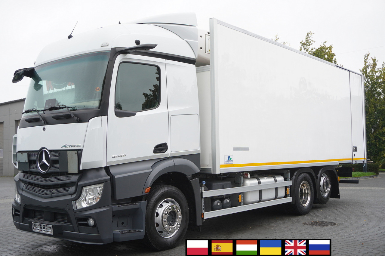 MERCEDES-BENZ Actros 2545 MP5 / Lecapitaine 18 EPAL refrigerator / Bitemperature / Carrier Supra 850 MT / ADR AT - משאית קירור: תמונה 1 MERCEDES-BENZ Actros 2545 MP5 / Lecapitaine 18 EPAL refrigerator / Bitemperature / Carrier Supra 850 MT / ADR AT - משאית קירור: תמונה 1