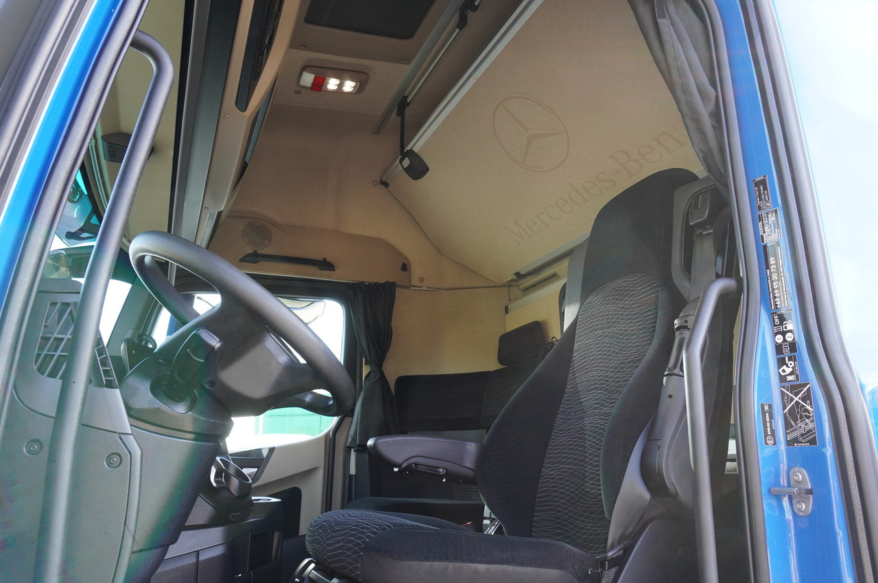 משאית קירור MERCEDES-BENZ Actros 2548 E6 / GIGA / Cab Lounge chair / Lamberet Refrigerator / Carrier Supra 950: תמונה 19