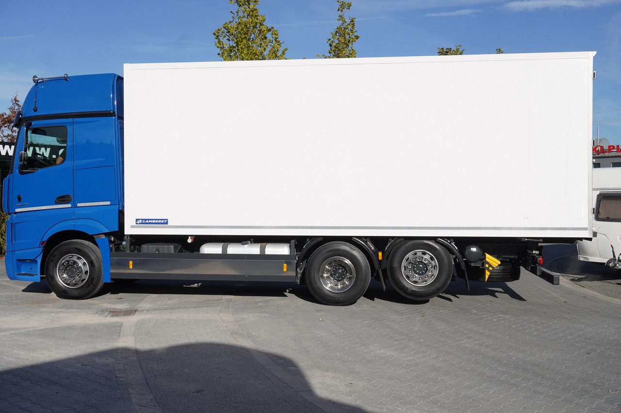 משאית קירור MERCEDES-BENZ Actros 2548 E6 / GIGA / Cab Lounge chair / Lamberet Refrigerator / Carrier Supra 950: תמונה 8