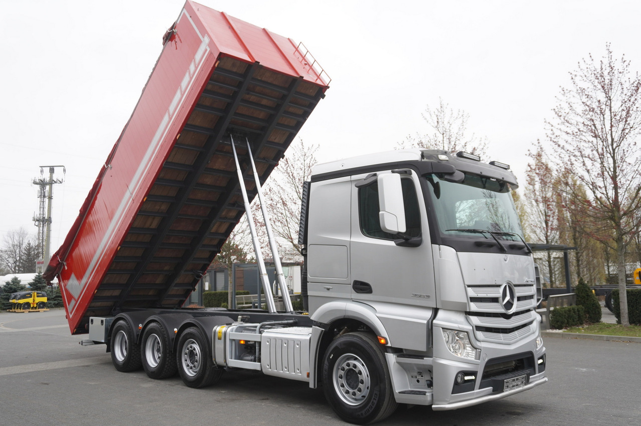 משאית צד נופל/ שטוחה MERCEDES-BENZ Actros 3563 8x4 / Tipper for grain 20 t load capacity: תמונה 12 משאית צד נופל/ שטוחה MERCEDES-BENZ Actros 3563 8x4 / Tipper for grain 20 t load capacity: תמונה 12