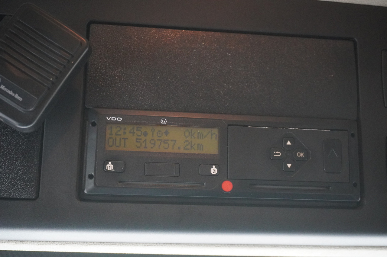 משאית צד נופל/ שטוחה MERCEDES-BENZ Actros 3563 8x4 / Tipper for grain 20 t load capacity: תמונה 26 משאית צד נופל/ שטוחה MERCEDES-BENZ Actros 3563 8x4 / Tipper for grain 20 t load capacity: תמונה 26