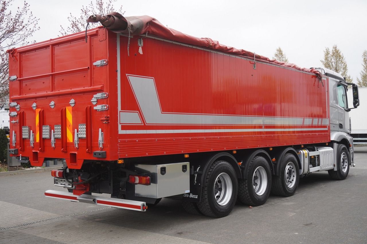 משאית צד נופל/ שטוחה MERCEDES-BENZ Actros 3563 8x4 / Tipper for grain 20 t load capacity: תמונה 8 משאית צד נופל/ שטוחה MERCEDES-BENZ Actros 3563 8x4 / Tipper for grain 20 t load capacity: תמונה 8