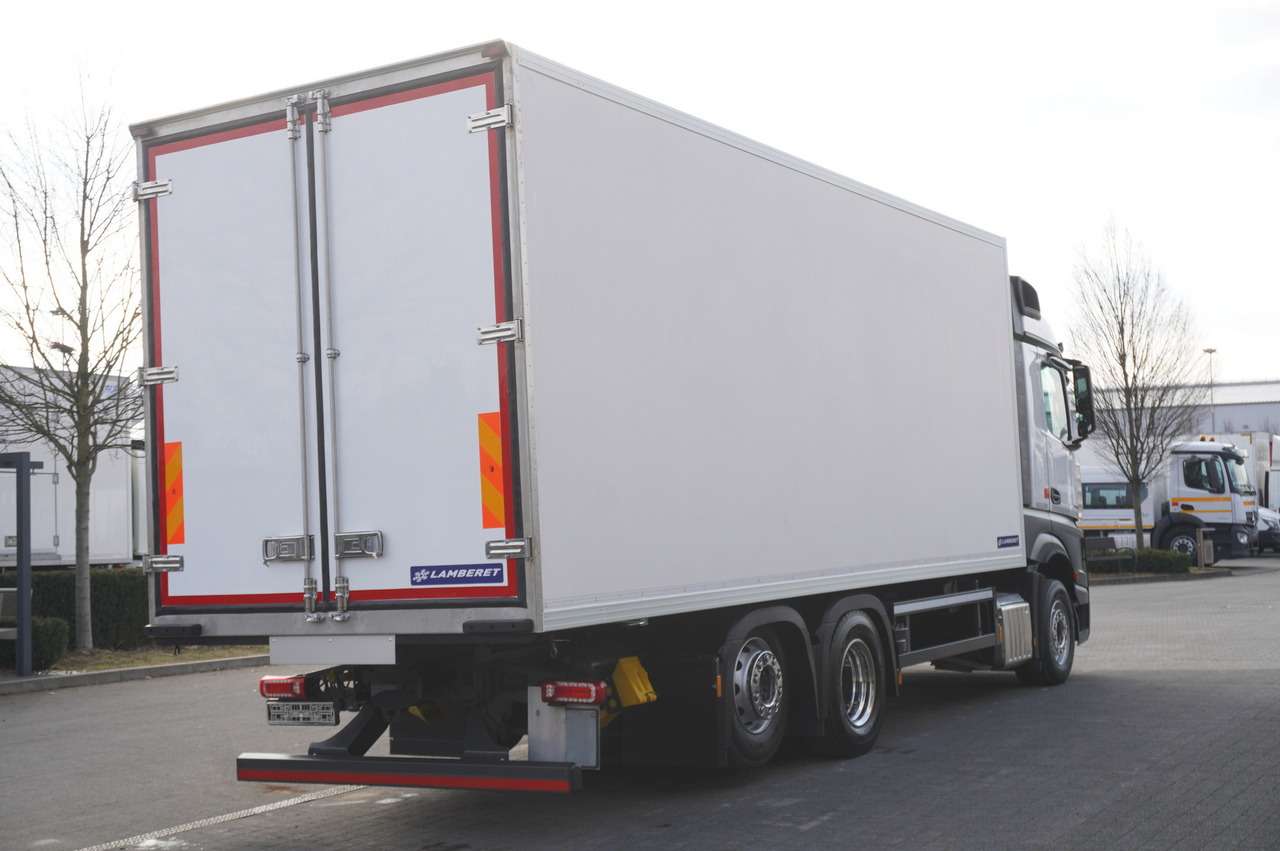 MERCEDES-BENZ Actros L 2545 / NEW Lamberet refrigerator / 2023 / 140 tho. km - משאית קירור: תמונה 4 MERCEDES-BENZ Actros L 2545 / NEW Lamberet refrigerator / 2023 / 140 tho. km - משאית קירור: תמונה 4