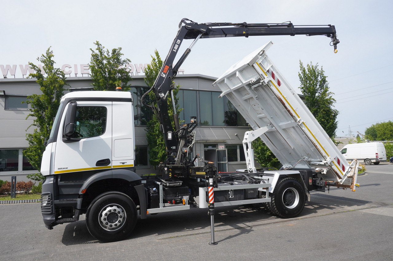 MERCEDES-BENZ Arocs 1833 / 87,000 km!!! / Hds HIAB X-DUO 128 B-2 / three-sided tipper - מזהיר, משאית מנוף: תמונה 4 MERCEDES-BENZ Arocs 1833 / 87,000 km!!! / Hds HIAB X-DUO 128 B-2 / three-sided tipper - מזהיר, משאית מנוף: תמונה 4