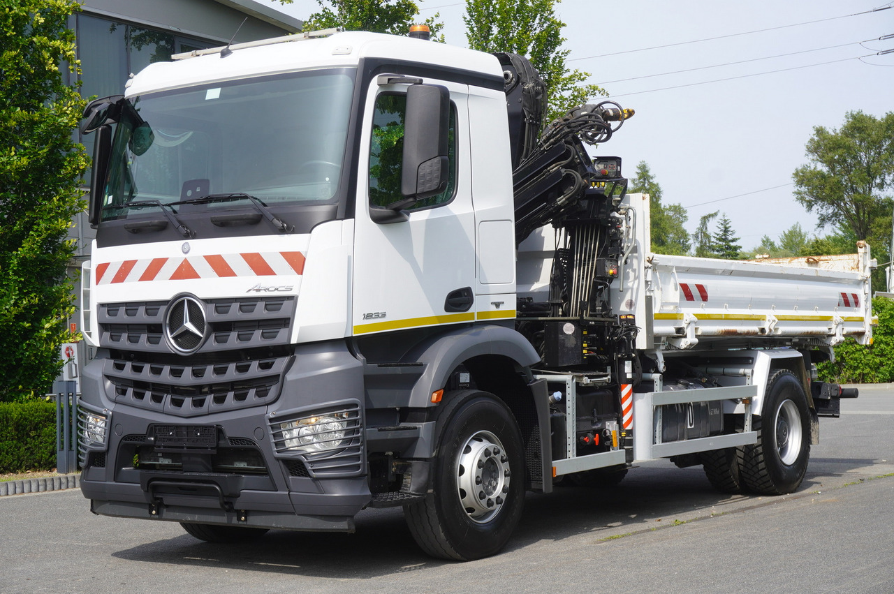 MERCEDES-BENZ Arocs 1833 / 87,000 km!!! / Hds HIAB X-DUO 128 B-2 / three-sided tipper - משאית צד נופל/ שטוחה, משאית מנוף: תמונה 3 MERCEDES-BENZ Arocs 1833 / 87,000 km!!! / Hds HIAB X-DUO 128 B-2 / three-sided tipper - משאית צד נופל/ שטוחה, משאית מנוף: תמונה 3