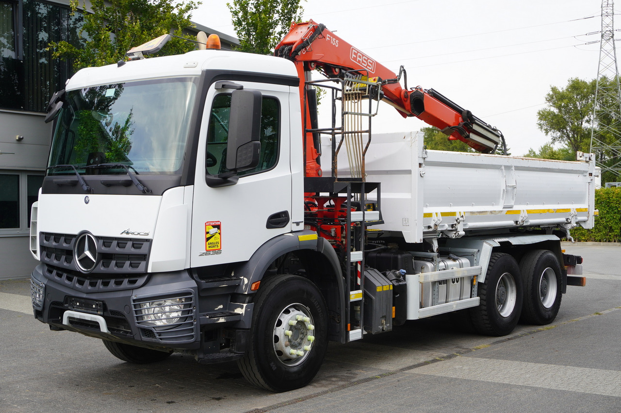 MERCEDES-BENZ Arocs 2636 / 6x4 / HDS Fassi / 3-Way Tipper / Bortmatic - מזהיר, משאית מנוף: תמונה 4 MERCEDES-BENZ Arocs 2636 / 6x4 / HDS Fassi / 3-Way Tipper / Bortmatic - מזהיר, משאית מנוף: תמונה 4