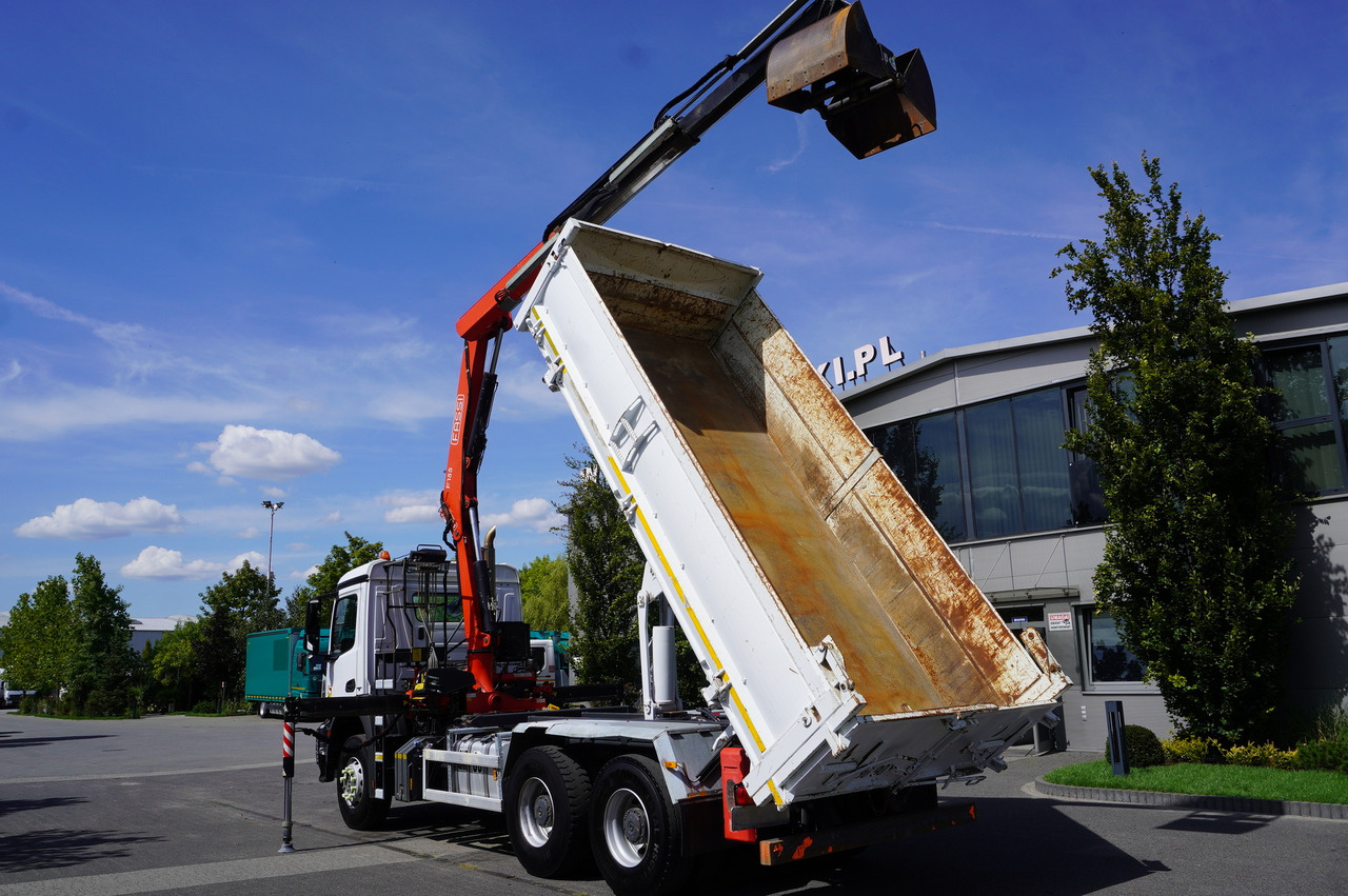 MERCEDES-BENZ Arocs 2636 / 6x4 / HDS Fassi / 3-Way Tipper / Bortmatic - מזהיר, משאית מנוף: תמונה 5 MERCEDES-BENZ Arocs 2636 / 6x4 / HDS Fassi / 3-Way Tipper / Bortmatic - מזהיר, משאית מנוף: תמונה 5