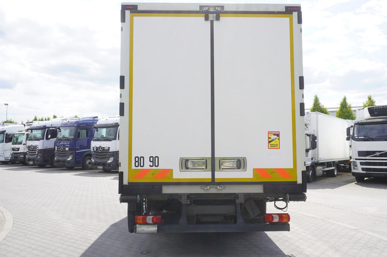 MERCEDES-BENZ Atego 1021 / Lamberet meat hook refrigerator / Carcass elevator 1000 kg / Thermoking T800 R - משאית קירור, משאית מנוף: תמונה 4 MERCEDES-BENZ Atego 1021 / Lamberet meat hook refrigerator / Carcass elevator 1000 kg / Thermoking T800 R - משאית קירור, משאית מנוף: תמונה 4