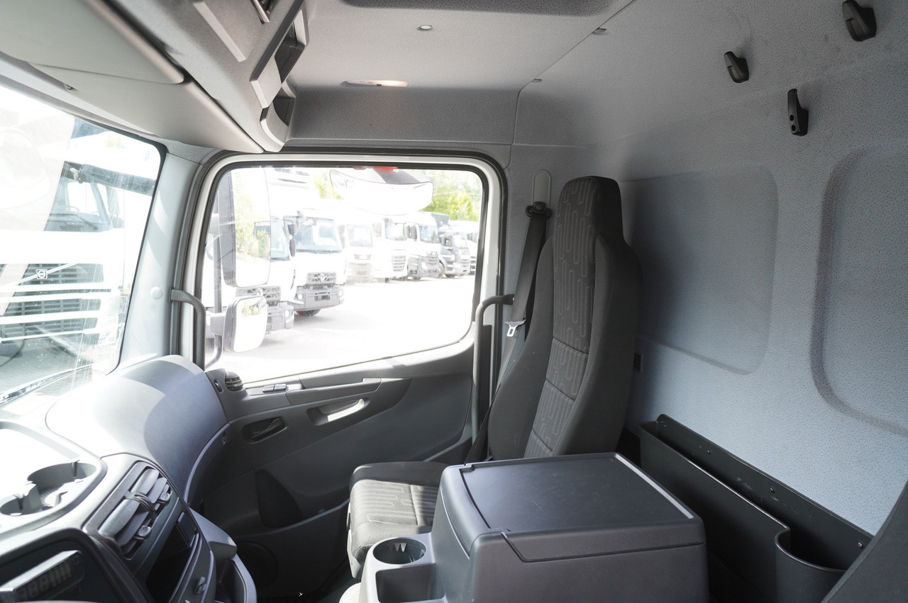 משאית קירור, משאית מנוף עבור הובלה של בשר MERCEDES-BENZ Atego 1021 / Lamberet meat hook refrigerator / Carcass elevator 1000 kg / Thermoking T800 R: תמונה 25