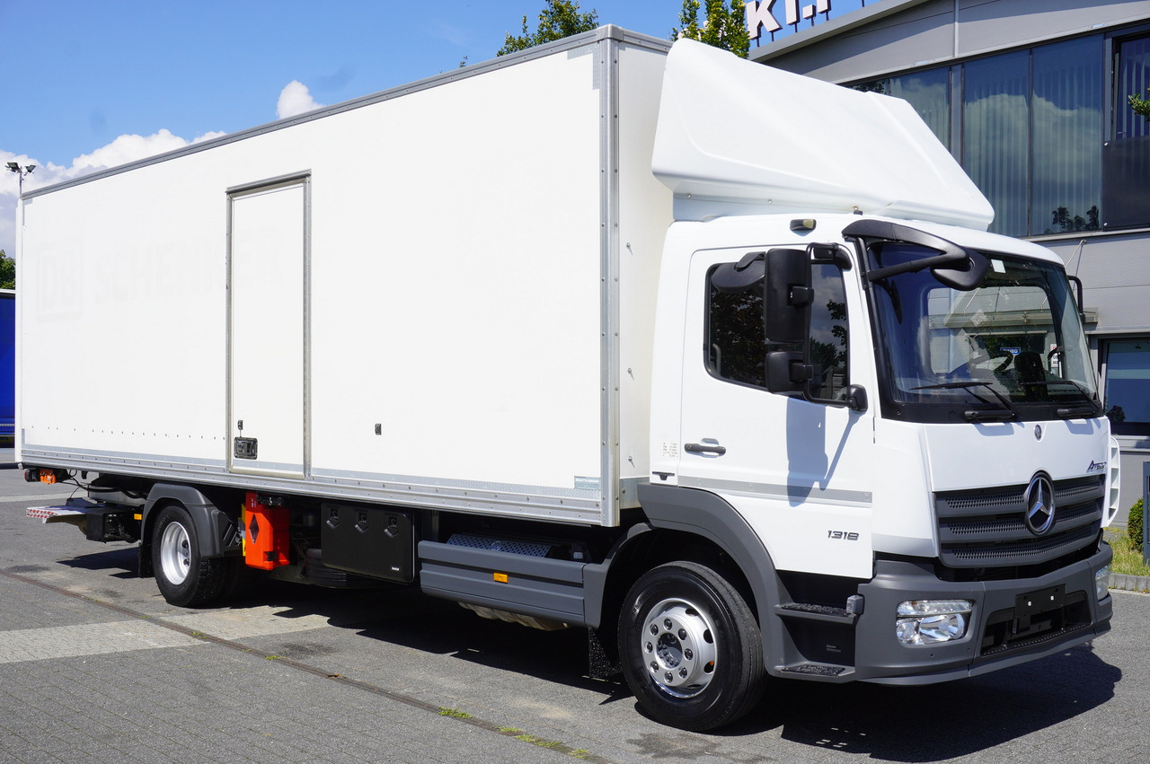 MERCEDES-BENZ Atego 1318 E6 / 20 pallet container / lift / 90 thousand km !!! - משאית תיבה: תמונה 1 MERCEDES-BENZ Atego 1318 E6 / 20 pallet container / lift / 90 thousand km !!! - משאית תיבה: תמונה 1
