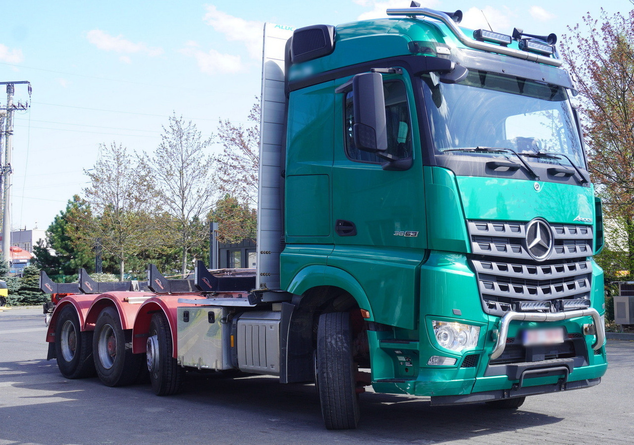 Mercedes-Benz Arocs 3563 8 × 4 / 630 HP / steered axle / Logging superstructure - משאית מנוף: תמונה 1 Mercedes-Benz Arocs 3563 8 × 4 / 630 HP / steered axle / Logging superstructure - משאית מנוף: תמונה 1