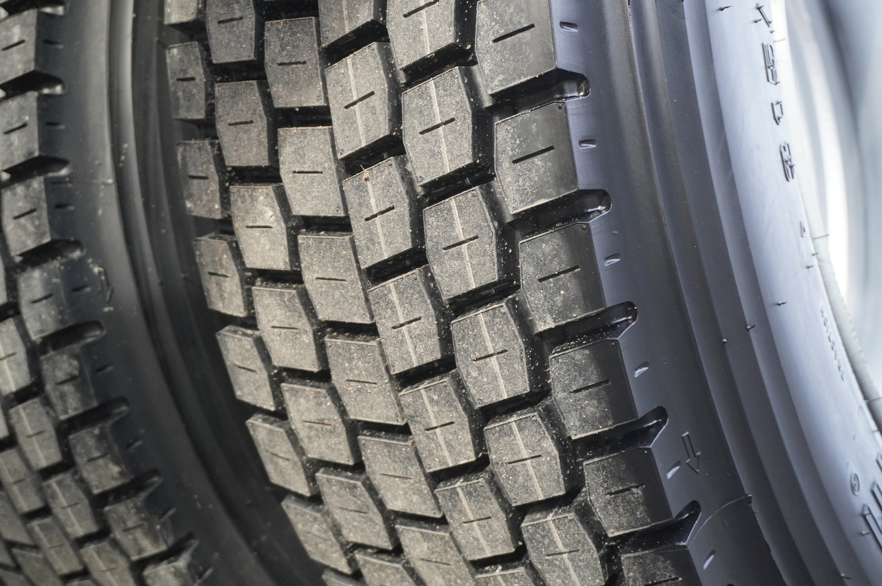 משאית צד נופל/ שטוחה, משאית מנוף RENAULT C280 DTI 8 / FASSI crane 5.6 T / range 8 m / Flatbed 15 EPAL: תמונה 18 משאית צד נופל/ שטוחה, משאית מנוף RENAULT C280 DTI 8 / FASSI crane 5.6 T / range 8 m / Flatbed 15 EPAL: תמונה 18