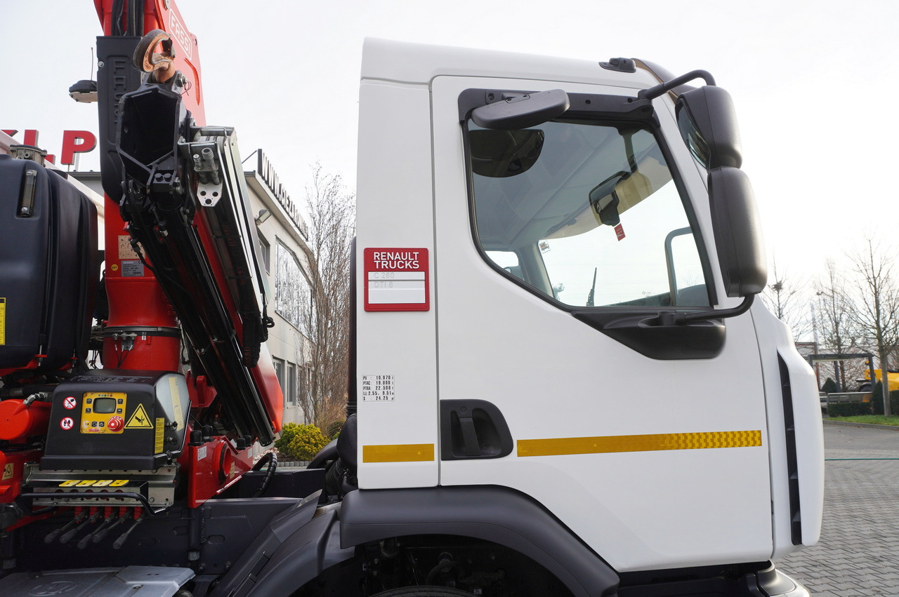 משאית צד נופל/ שטוחה, משאית מנוף RENAULT C280 DTI 8 / FASSI crane 5.6 T / range 8 m / Flatbed 15 EPAL: תמונה 21 משאית צד נופל/ שטוחה, משאית מנוף RENAULT C280 DTI 8 / FASSI crane 5.6 T / range 8 m / Flatbed 15 EPAL: תמונה 21