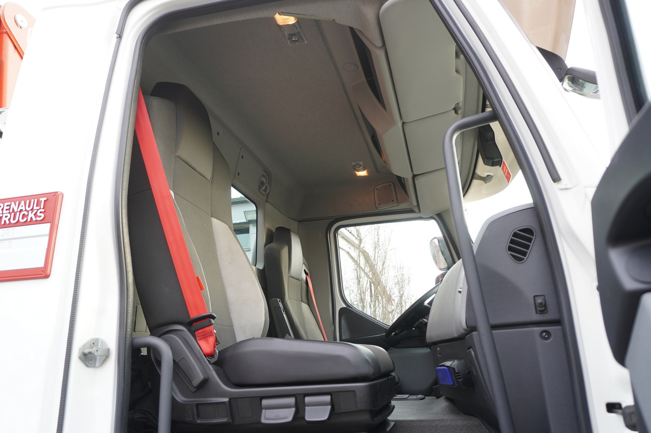 משאית צד נופל/ שטוחה, משאית מנוף RENAULT C280 DTI 8 / FASSI crane 5.6 T / range 8 m / Flatbed 15 EPAL: תמונה 29 משאית צד נופל/ שטוחה, משאית מנוף RENAULT C280 DTI 8 / FASSI crane 5.6 T / range 8 m / Flatbed 15 EPAL: תמונה 29