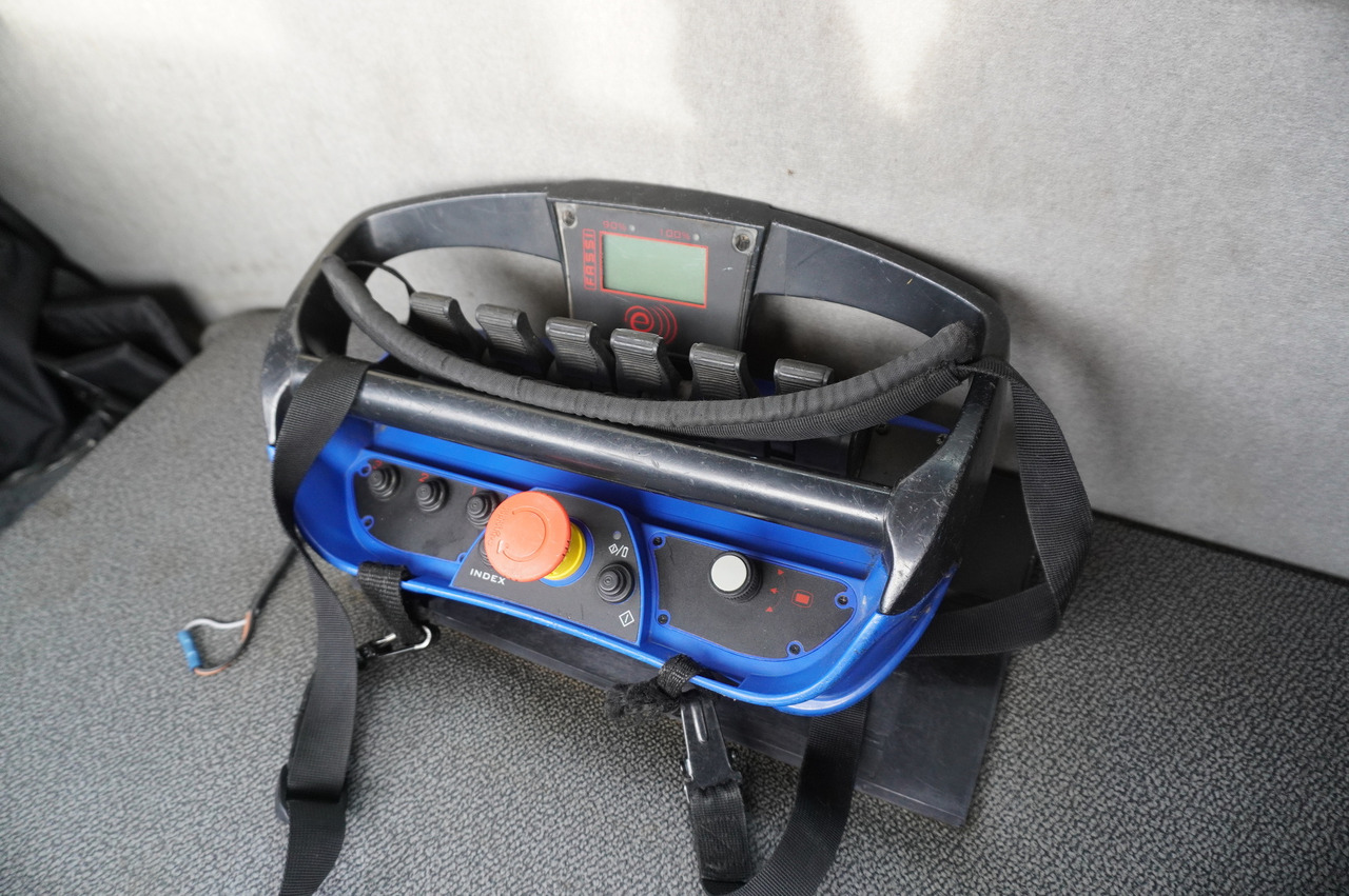 משאית צד נופל/ שטוחה, משאית מנוף RENAULT C280 DTI 8 / FASSI crane 5.6 T / range 8 m / Flatbed 15 EPAL: תמונה 11 משאית צד נופל/ שטוחה, משאית מנוף RENAULT C280 DTI 8 / FASSI crane 5.6 T / range 8 m / Flatbed 15 EPAL: תמונה 11