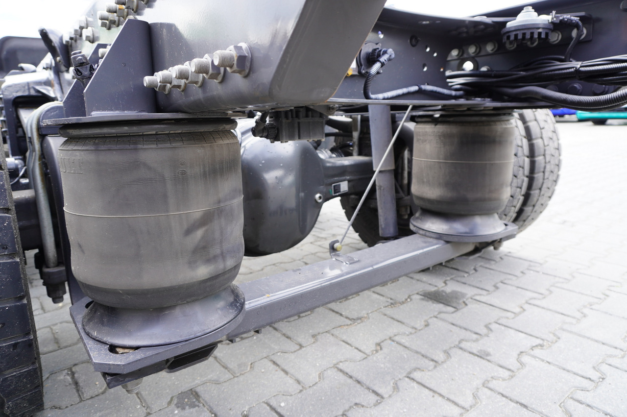 משאית עם שלדת תא RENAULT D12 / Chassis 5.6 m / Differential lock / 160 tho. km: תמונה 7
