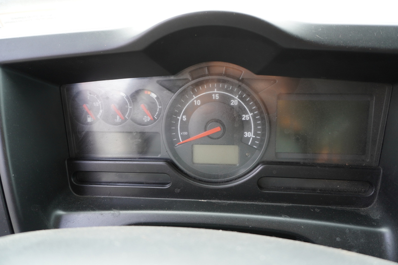 משאית עם שלדת תא RENAULT D12 / Chassis 5.6 m / Differential lock / 160 tho. km: תמונה 12