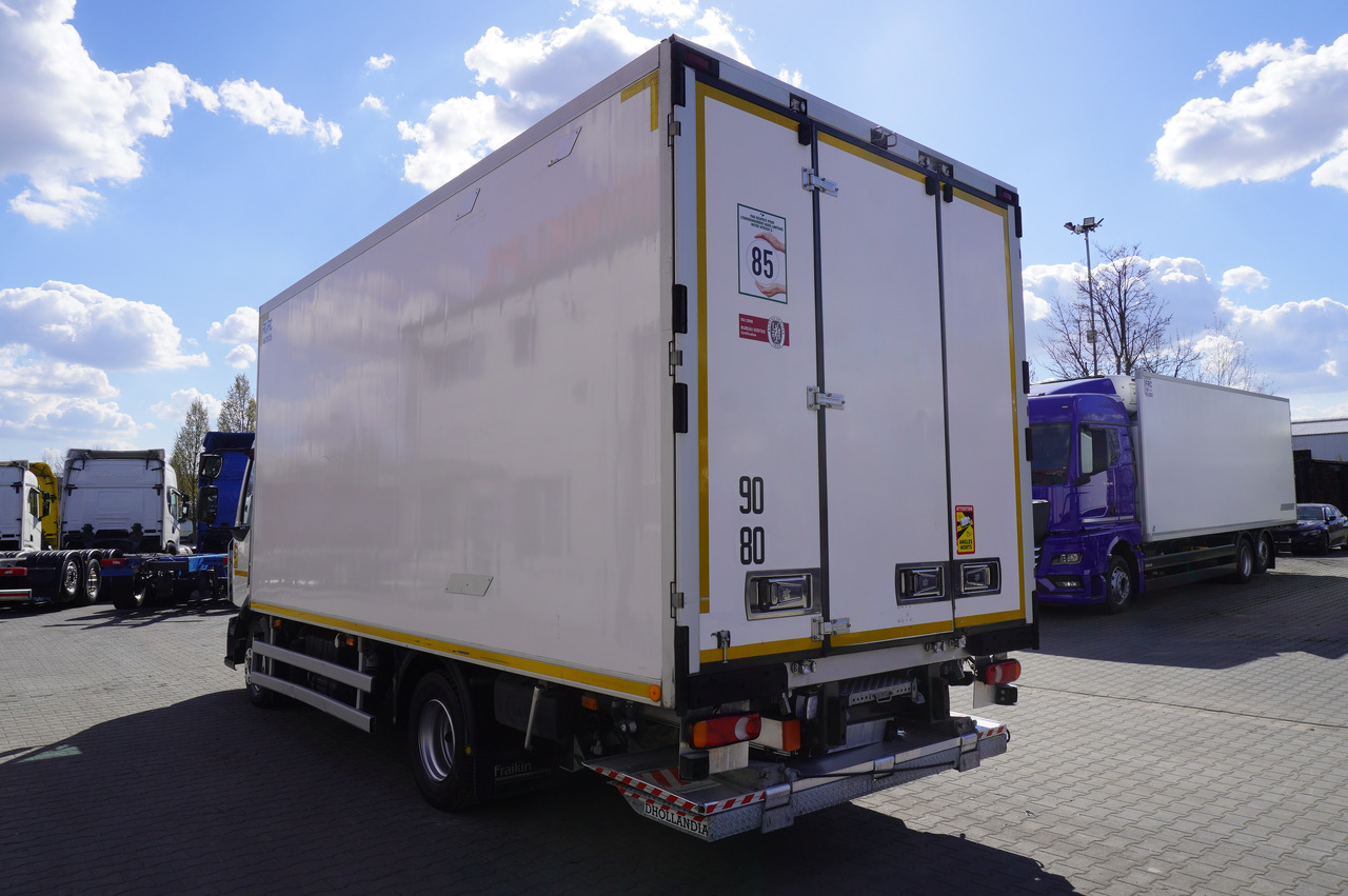 RENAULT D12 / Lamberet refrigerated truck / Dhollandia tail lift 1500 kg / 130 thousand km !! - משאית קירור: תמונה 5 RENAULT D12 / Lamberet refrigerated truck / Dhollandia tail lift 1500 kg / 130 thousand km !! - משאית קירור: תמונה 5