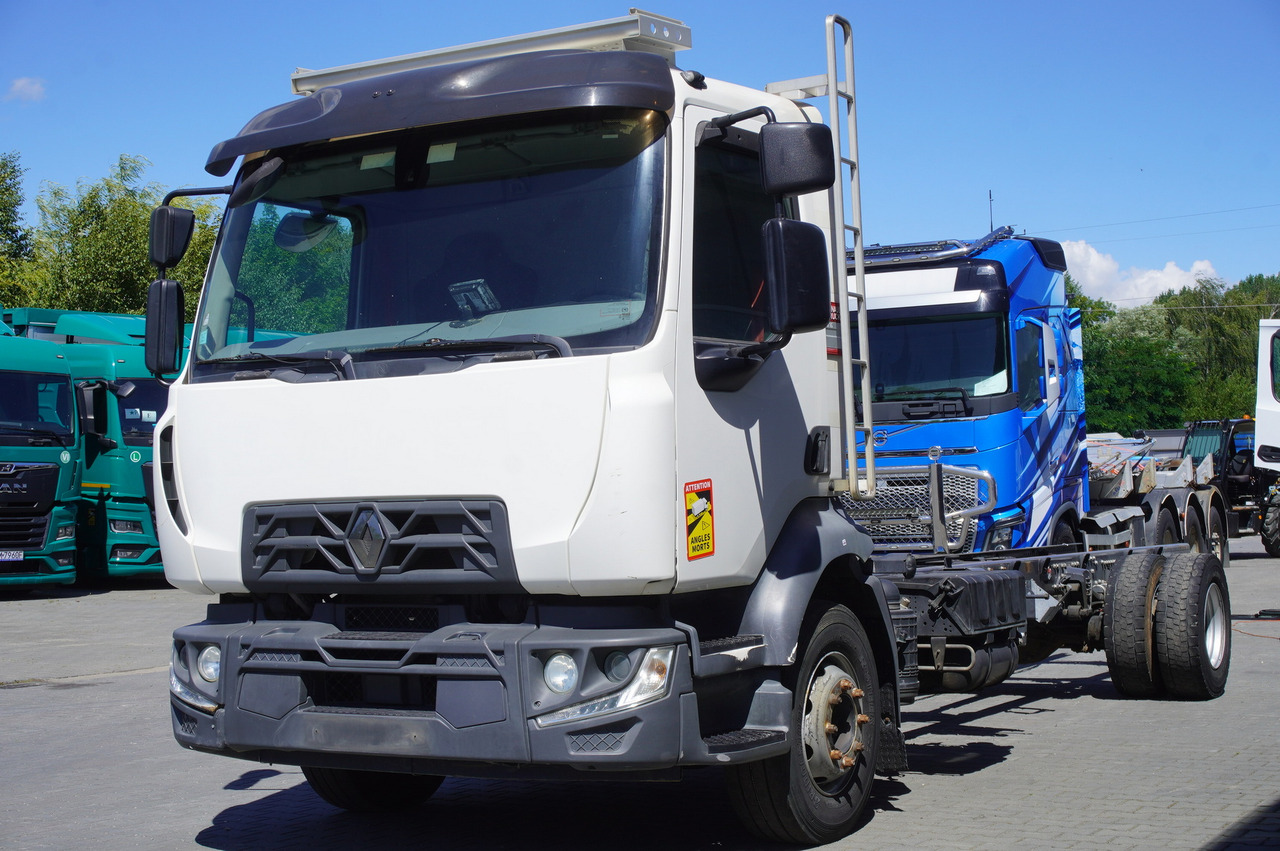 RENAULT D16 / frame 7.3 m / Differential lock / 3 units - משאית עם שלדת תא: תמונה 3 RENAULT D16 / frame 7.3 m / Differential lock / 3 units - משאית עם שלדת תא: תמונה 3