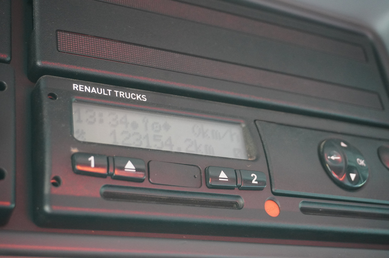 RENAULT K380 6×4 / FASSI F175 crane 7.85 t / 120 thousand km! / 2-sided tipper - מזהיר, משאית מנוף: תמונה 2 RENAULT K380 6×4 / FASSI F175 crane 7.85 t / 120 thousand km! / 2-sided tipper - מזהיר, משאית מנוף: תמונה 2