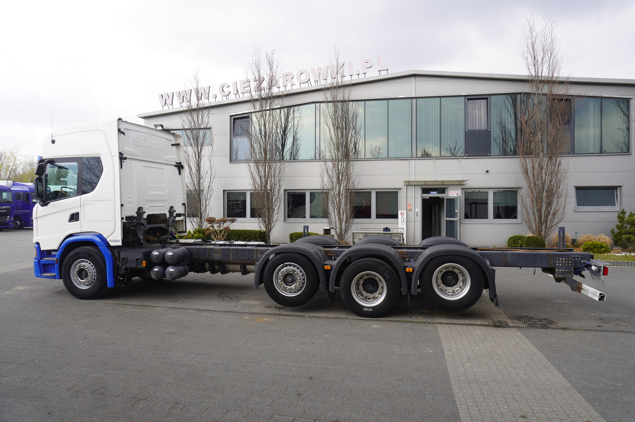 SCANIA G500 8x2 / 2nd axis steered / Chassis 8.35 m / 2021 - משאית עם שלדת תא: תמונה 4 SCANIA G500 8x2 / 2nd axis steered / Chassis 8.35 m / 2021 - משאית עם שלדת תא: תמונה 4