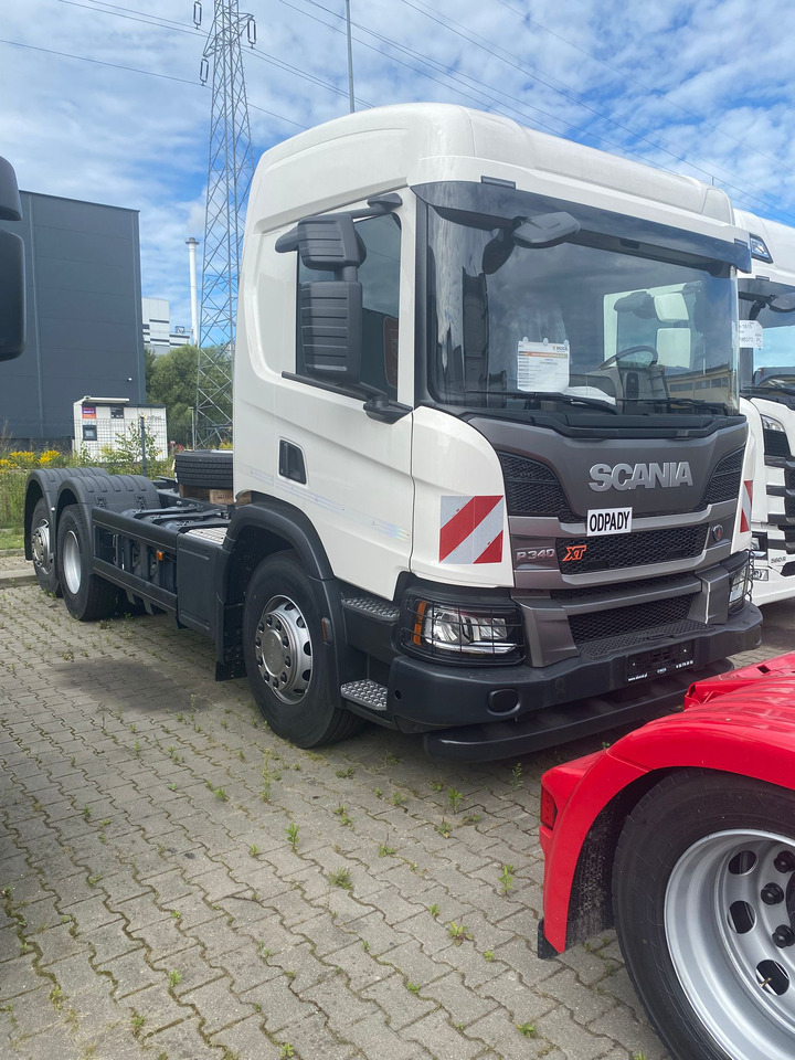 SCANIA NEW Scania P 340 B6x2*4NA / chassis frame / steering axle / CNG / large cab / 8 units - משאית עם שלדת תא: תמונה 1 SCANIA NEW Scania P 340 B6x2*4NA / chassis frame / steering axle / CNG / large cab / 8 units - משאית עם שלדת תא: תמונה 1