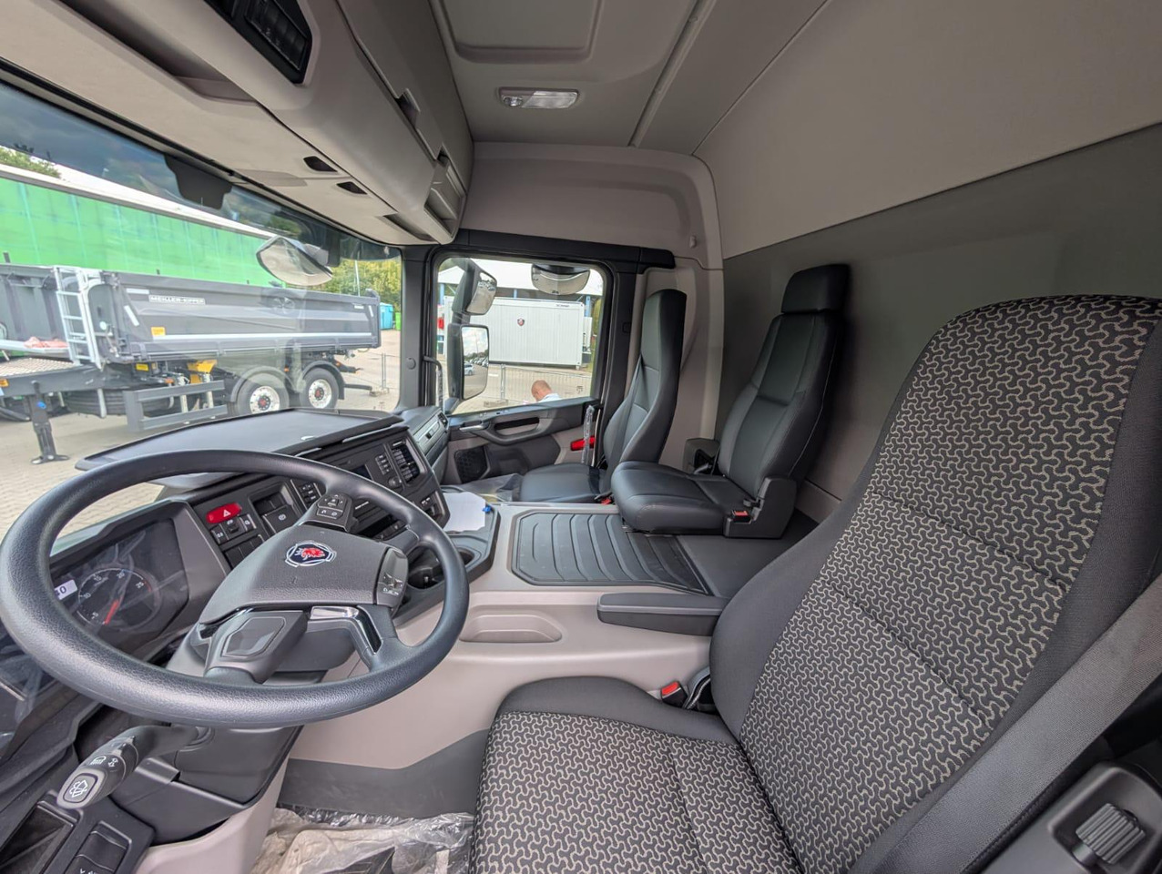 SCANIA P 340 B6x2*4NA / chassis frame / steering axle / CNG / large cab / 8 units - משאית עם שלדת תא: תמונה 5 SCANIA P 340 B6x2*4NA / chassis frame / steering axle / CNG / large cab / 8 units - משאית עם שלדת תא: תמונה 5