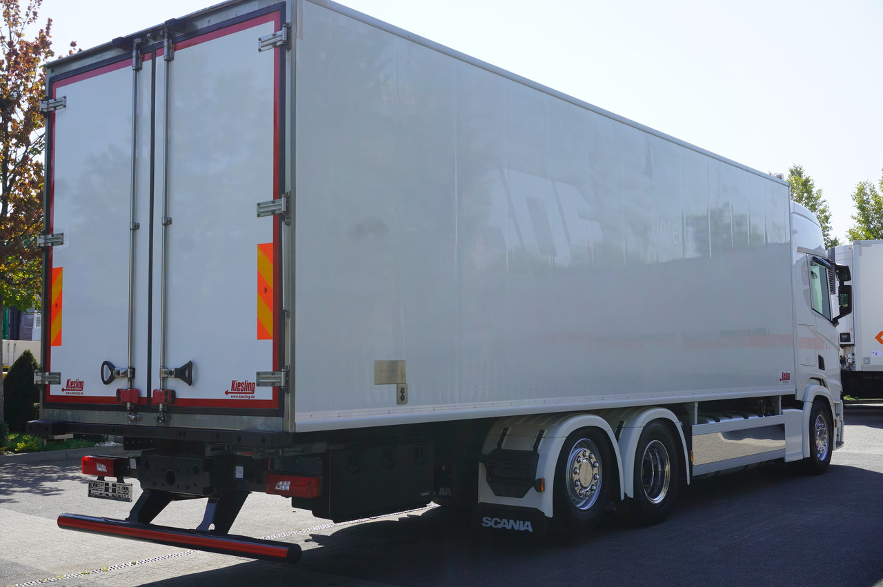 SCANIA R500 Hook-Up Refrigerated Truck KIESLING 20 EPAL / Carrier Supra 1250 Silent - משאית קירור: תמונה 4 SCANIA R500 Hook-Up Refrigerated Truck KIESLING 20 EPAL / Carrier Supra 1250 Silent - משאית קירור: תמונה 4