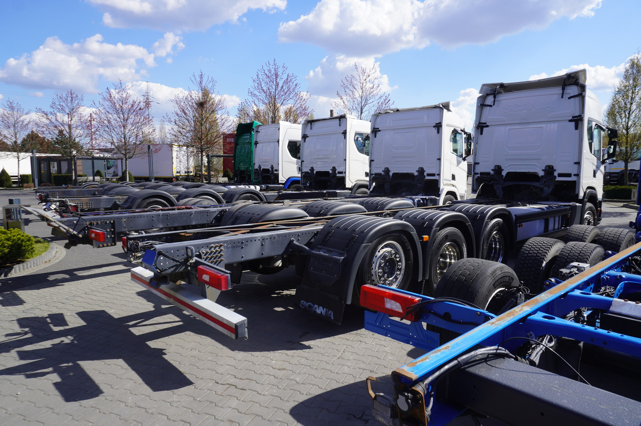 SCANIA R650 V8 / 650 HP/ frame 8.8 m / steered 4th axis / 20 units - משאית עם שלדת תא: תמונה 4 SCANIA R650 V8 / 650 HP/ frame 8.8 m / steered 4th axis / 20 units - משאית עם שלדת תא: תמונה 4