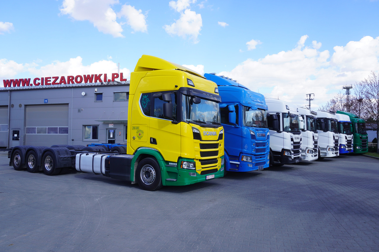 SCANIA R650 V8 / 650 HP/ frame 8.8 m / steered 4th axis / 20 units - משאית מנוף: תמונה 1 SCANIA R650 V8 / 650 HP/ frame 8.8 m / steered 4th axis / 20 units - משאית מנוף: תמונה 1