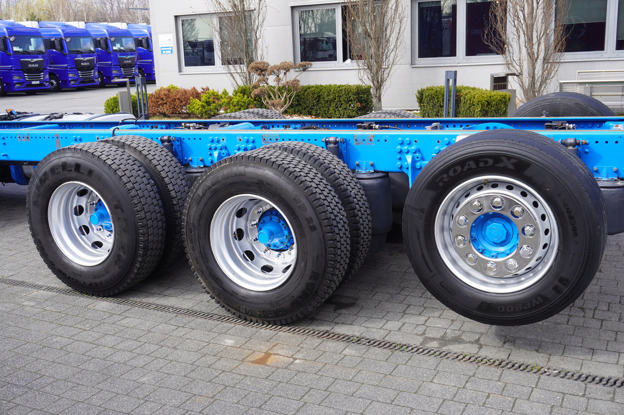 משאית עם שלדת תא SCANIA R650 V8 / 650 HP/ frame 8.8 m / steered 4th axle: תמונה 8