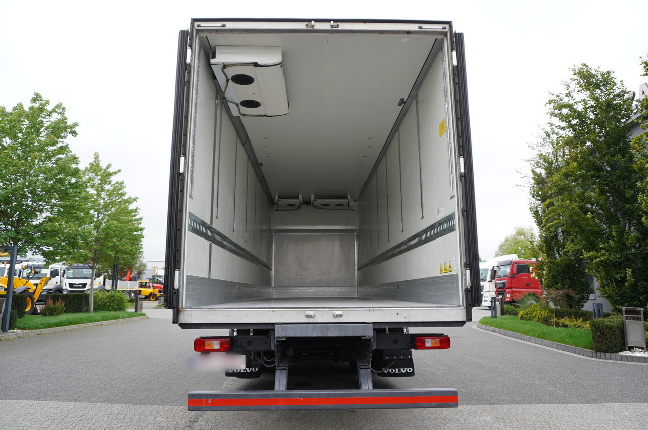 VOLVO FH 460 / Krone refrigerator 23 EPAL! / Carrier Supra 1250 MT Silent / Multitemperature / Steered axle - משאית קירור: תמונה 4 VOLVO FH 460 / Krone refrigerator 23 EPAL! / Carrier Supra 1250 MT Silent / Multitemperature / Steered axle - משאית קירור: תמונה 4