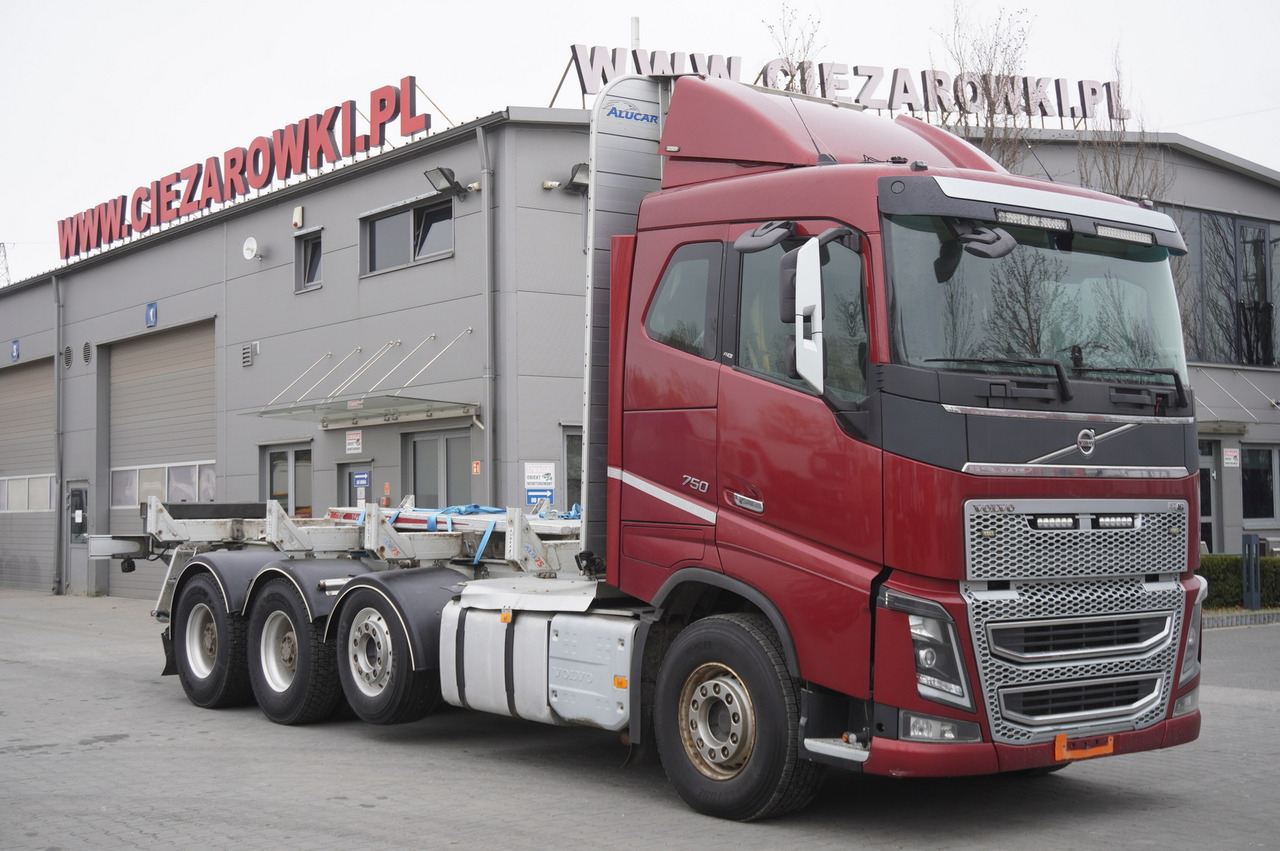 VOLVO FH16 750 / Frame 8 m / 750 HP! / 2021 / stanchion superstructure - משאית עץ: תמונה 2 VOLVO FH16 750 / Frame 8 m / 750 HP! / 2021 / stanchion superstructure - משאית עץ: תמונה 2