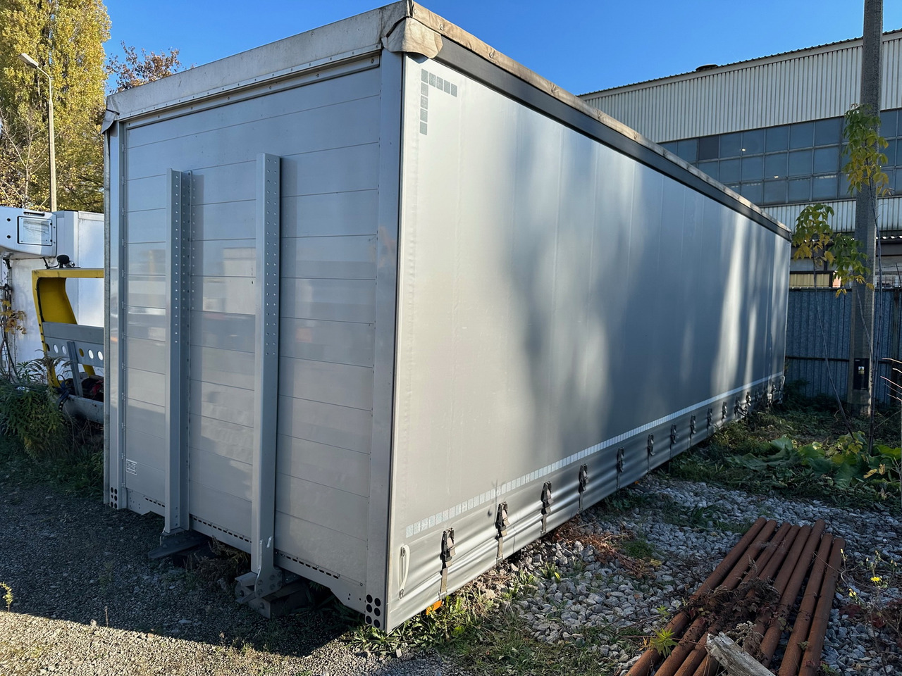 VarioFRAME Bausatz curtain / 23 europallets / 2017 - גוף החלפה עם וילונות צד: תמונה 2 VarioFRAME Bausatz curtain / 23 europallets / 2017 - גוף החלפה עם וילונות צד: תמונה 2