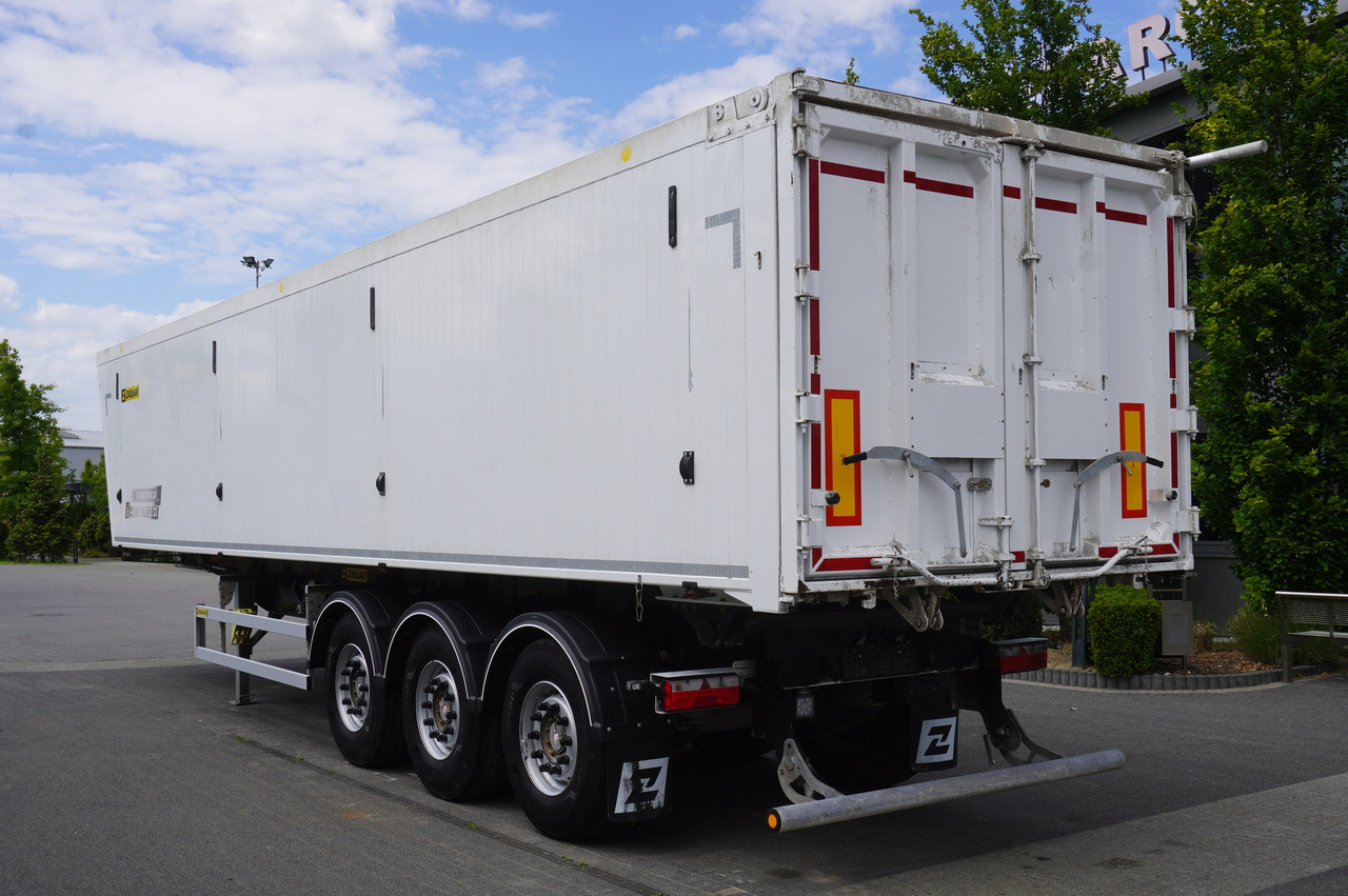 ZASŁAW D 653A semi-trailer/ 2021 / 56 m3 - סמיטריילר עם מזהיר: תמונה 4 ZASŁAW D 653A semi-trailer/ 2021 / 56 m3 - סמיטריילר עם מזהיר: תמונה 4