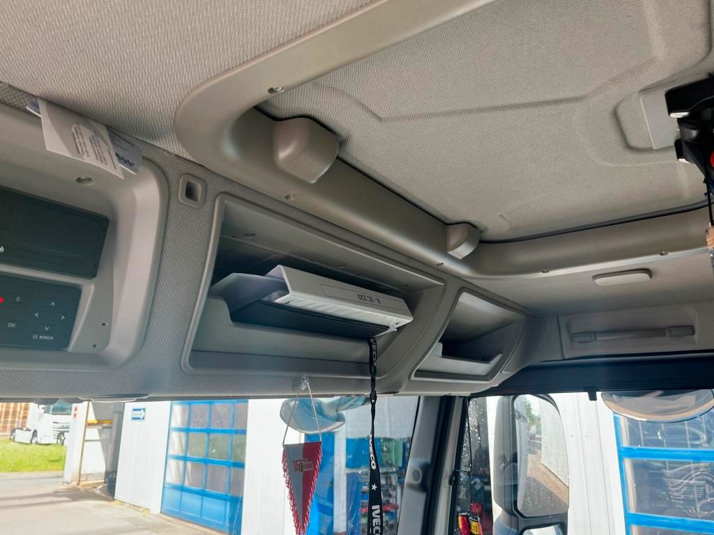 חָדָשׁ משאית קירור Iveco SWay 400 Lamberet Tiefkühlkoffer Thermo King LBW: תמונה 14