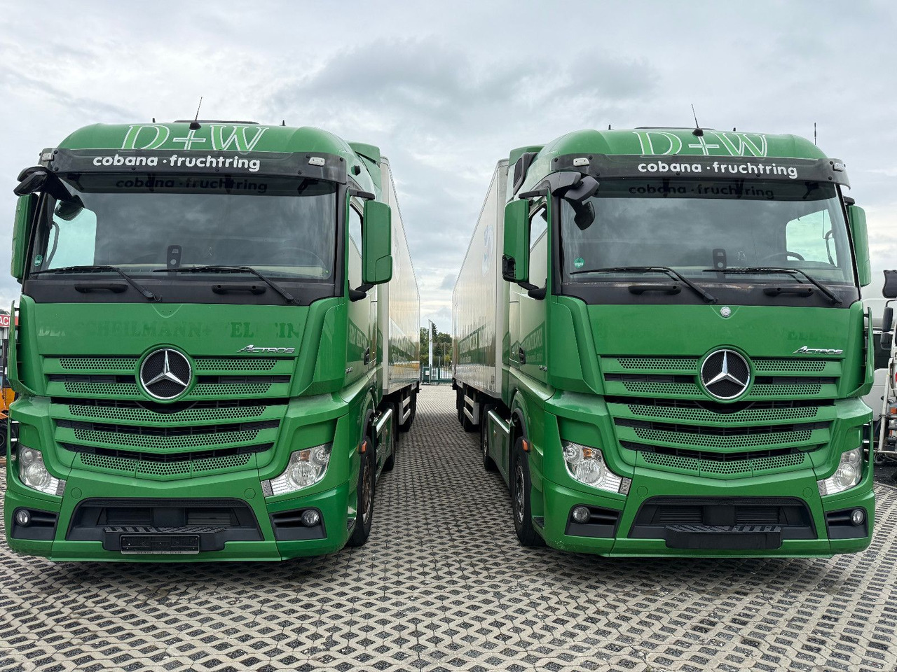 Mercedes-Benz 1845 - יחידת טרקטור: תמונה 1 Mercedes-Benz 1845 - יחידת טרקטור: תמונה 1