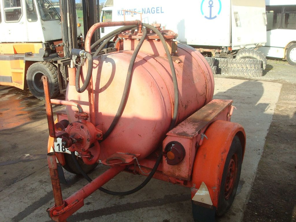 Tank - קרון נגרר עם מכל: תמונה 2 Tank - קרון נגרר עם מכל: תמונה 2