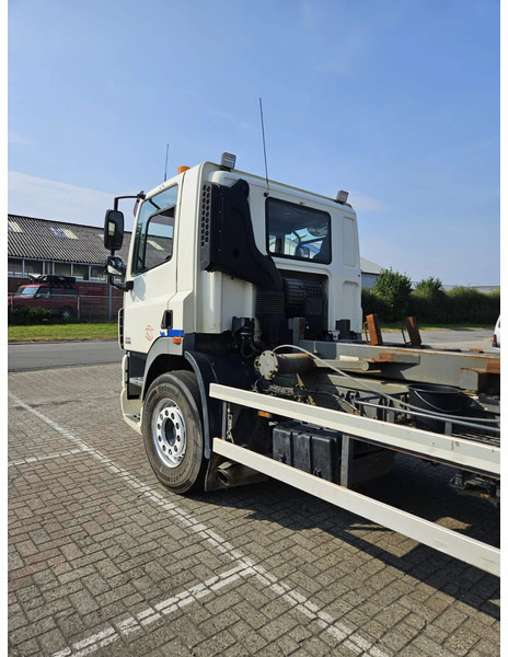 DAF CF 85 360 Manual 10 Tyres - משאית עם שלדת תא: תמונה 5 DAF CF 85 360 Manual 10 Tyres - משאית עם שלדת תא: תמונה 5