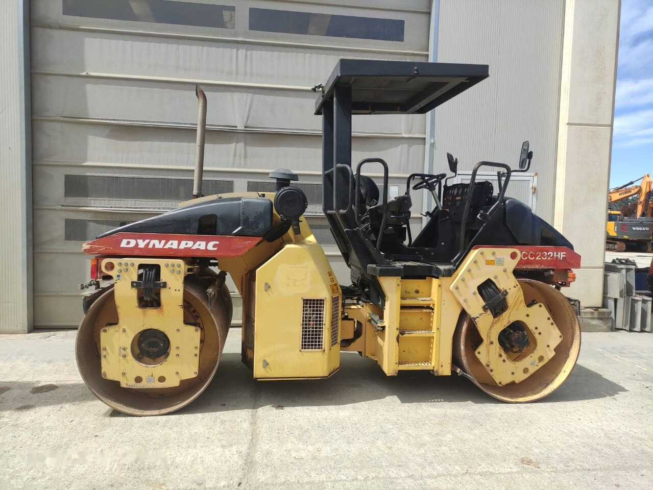 Dynapac CC232HF - רולר כביש: תמונה 4 Dynapac CC232HF - רולר כביש: תמונה 4