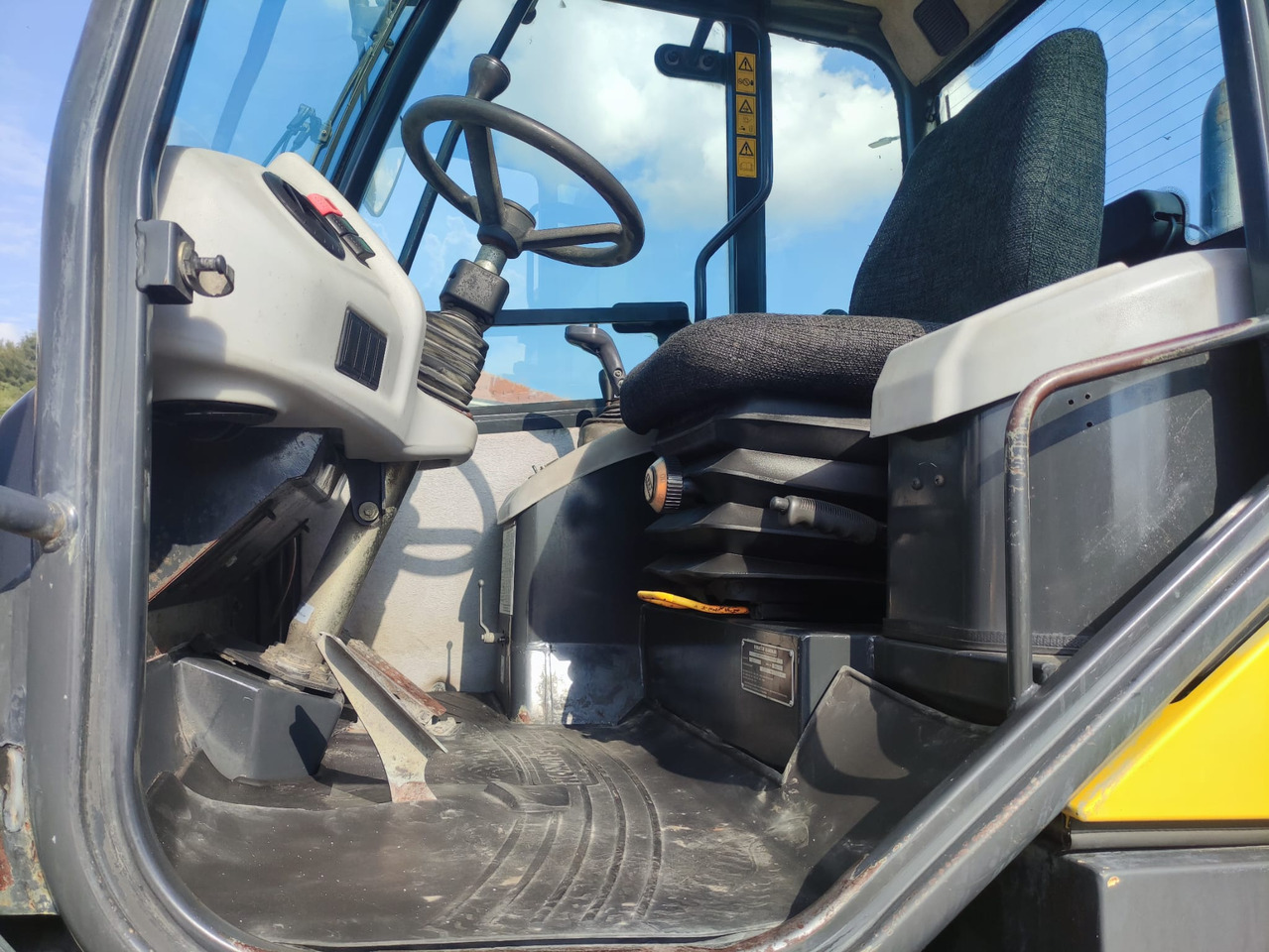 KOMATSU WA80-5 - מעמיס גלגלים: תמונה 5 KOMATSU WA80-5 - מעמיס גלגלים: תמונה 5