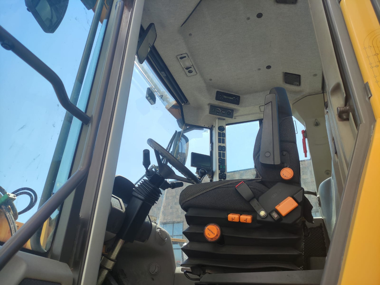 VOLVO L60F - מעמיס גלגלים: תמונה 5 VOLVO L60F - מעמיס גלגלים: תמונה 5