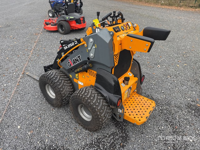 2022 Giant SK252D Wheel Loader - מעמיס היגוי החלקה: תמונה 4 2022 Giant SK252D Wheel Loader - מעמיס היגוי החלקה: תמונה 4