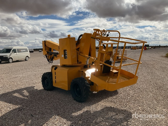 1999 Haulotte HA12D 2WD Diesel Articulating Boom Lift - זרוע מרפקי: תמונה 3 1999 Haulotte HA12D 2WD Diesel Articulating Boom Lift - זרוע מרפקי: תמונה 3